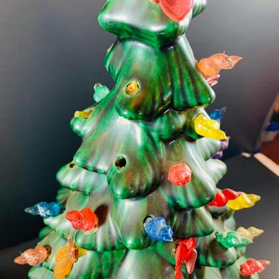 LOT 303: Vintage Ceramic Mold Christmas Tree with Base