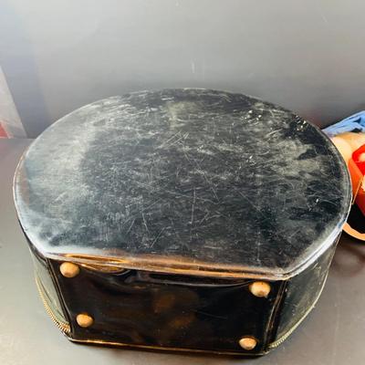 LOT 307: Vintage 1963 Barbie and Midge Travel Pals Doll Case and Barbie Cloths and Assessories Including a American Airline Stewardess...