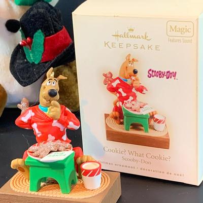LOT 317: Scooby-Doo and Barbie Hallmark Ornaments, Scooby Doo Cartoon Network Ornaments and Cards. Cabage Patch Kids Ornaments and More
