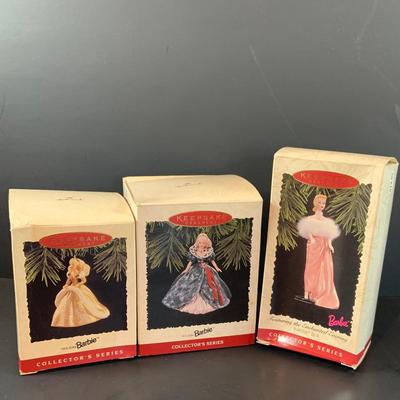 LOT 317: Scooby-Doo and Barbie Hallmark Ornaments, Scooby Doo Cartoon Network Ornaments and Cards. Cabage Patch Kids Ornaments and More