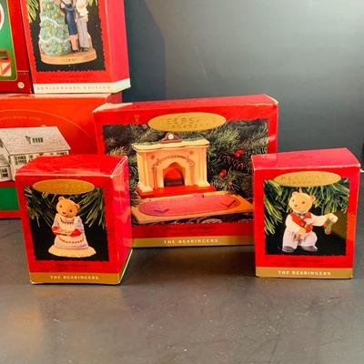 LOT 323: Large Assortment of Hallmark Christmas Ornaments Including I Love Lucy, Peanuts, It's a Wonderful Life and Many More