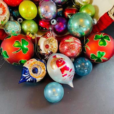 LOT 351: Vintage Collection of Vintage Christmas Glass Bulbs, Ornaments and Beads