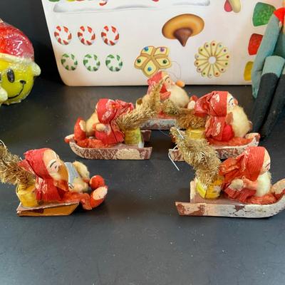 LOT352: A Varied Assortment of Vintage Holiday Ornament, Decorations and More