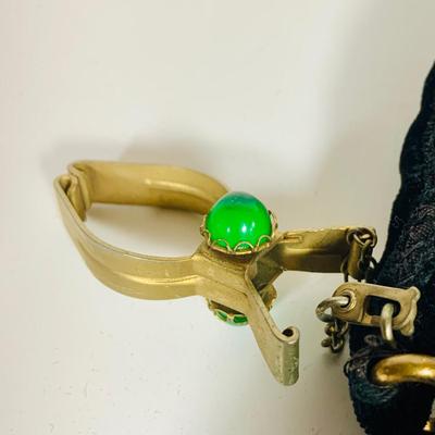 LOT363: Collection of Vintage Handbags, Scarfs and Hankies