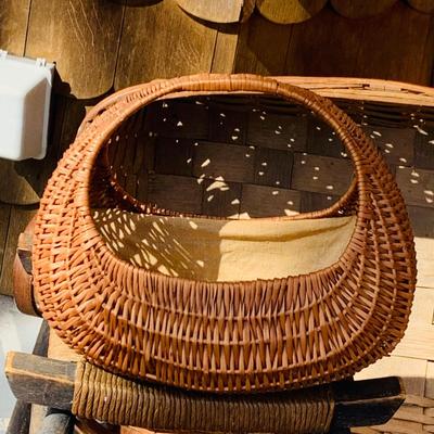 LOT 364: Collection of Primitive Baskets, Arts & Crafts Country Rush Footstool, Primitive Broom and Rug Beaters