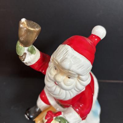 LOT 407: Hand Painted Le Gourmet Chef Gingerbread Man Plates (4), 2006 Hummel Ornament, Pfaltzgraff Winter Berry Platter, Ceramic Santa...