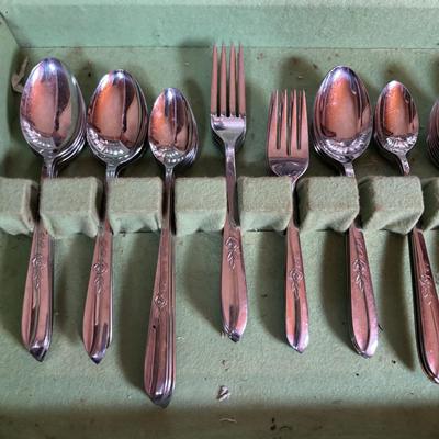 LOT 408: Vintage Flatware