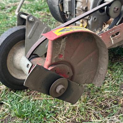 LOT 2: Little Wonder Deluxe Petrol Edge Trimmer