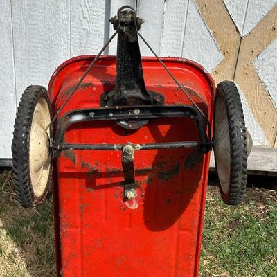 LOT 3S: Vintage Hamilton Greyhound Wagon & Step2 Wagon