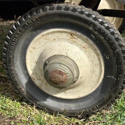 LOT 3S: Vintage Hamilton Greyhound Wagon & Step2 Wagon