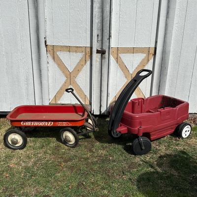 LOT 3S: Vintage Hamilton Greyhound Wagon & Step2 Wagon