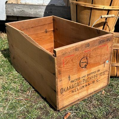 LOT 5S: Vintage Bushel Baskets & Wooden Crates