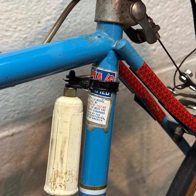 LOT 10B: Vintage Columbia Bicycle