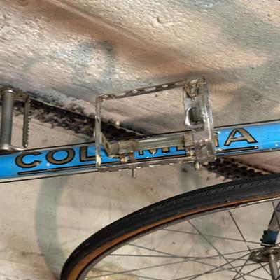 LOT 10B: Vintage Columbia Bicycle