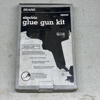 LOT 18B: Power Tool Collection - Laser Level, Heat Gun & More