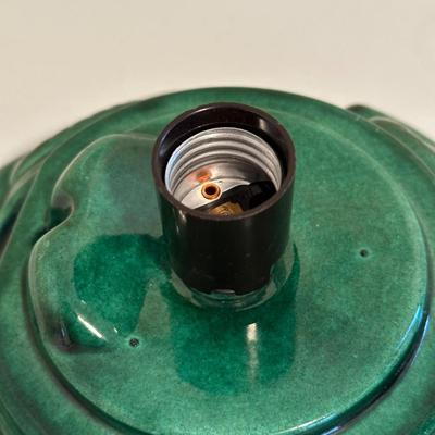 LOT 19K: Vintage Atlantic Mold 16” Ceramic Christmas Tree