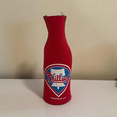 LOT 20D: Philadelphia Sports Baseball Caps - Eagles, Phillies, Flyers & 76ers