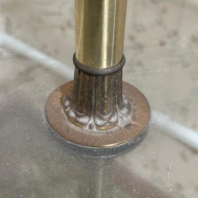 LOT 22Y: Vintage Glass & Brass Table Lamp Side Table