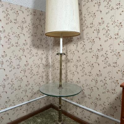 LOT 22Y: Vintage Glass & Brass Table Lamp Side Table
