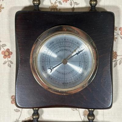 LOT 24Y: Vintage Springfield Eagle Top Barometer