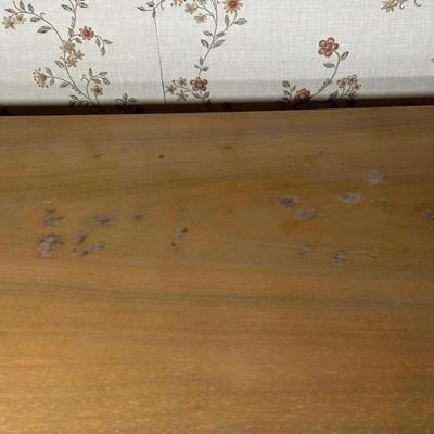 LOT 25Y: J.B. Van Sciver Co 5 Drawer Dresser