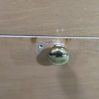 LOT 25Y: J.B. Van Sciver Co 5 Drawer Dresser