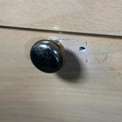 LOT 25Y: J.B. Van Sciver Co 5 Drawer Dresser