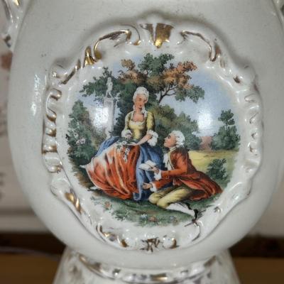 LOT 26Y: Vintage George & Martha Washington Porcelain Lamp