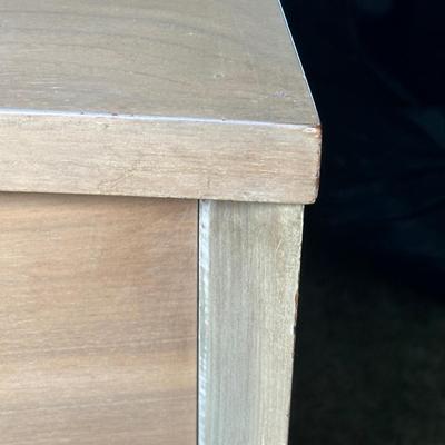 LOT 27Y: J.B. Van Sciver Co 3 Drawer Dresser