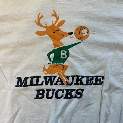 LOT 31Y: Vintage T-Shirts