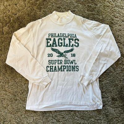 LOT 34Y: Vintage/Modern Philadelphia Eagles Shirts