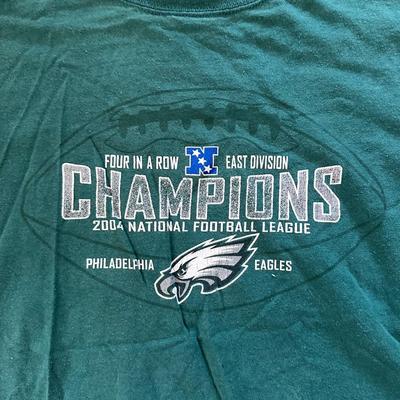 LOT 34Y: Vintage/Modern Philadelphia Eagles Shirts