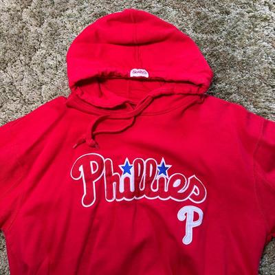 LOT 36Y: Philadelphia Phillies T-Shirt Collection