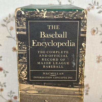 LOT 38Y Collection Of Baseball Themed Books