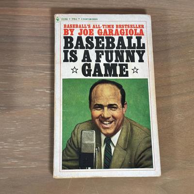 LOT 38Y Collection Of Baseball Themed Books