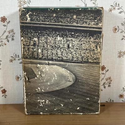 LOT 38Y Collection Of Baseball Themed Books