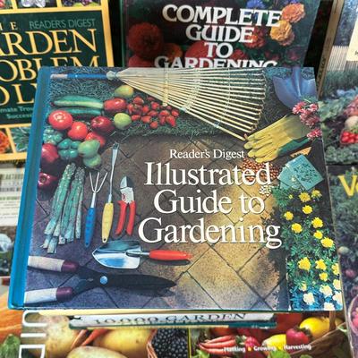LOT 40Y: Gardening Book Collection