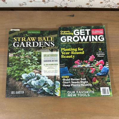 LOT 40Y: Gardening Book Collection