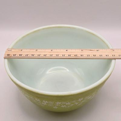 LOT 42K: Vintage Pyrex Crazy Daisy Spring Blossom Mixing Bowl Set & Pyrex Glass Atomic Sunburst Carafe Pitcher