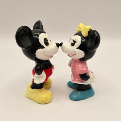 LOT 50K: 1980s Minnie and Mickey Figures