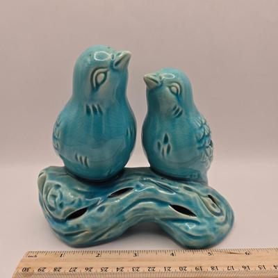 LOT 51K: Ceramic Basket, Blue Bird Potpourri Holder, & Planters and Things Planter