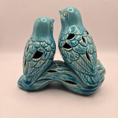 LOT 51K: Ceramic Basket, Blue Bird Potpourri Holder, & Planters and Things Planter