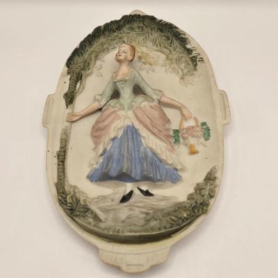 LOT 52K: Pair of Occupied Japan Wall Plaques