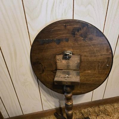 LOT 65K: Antique Maple Flip Table