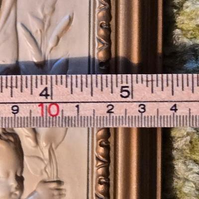 LOT 68K: Vintage Homco Diamond Wall Plaques, Mirror and 2 Side Plaques, and 2 Candle Sconces