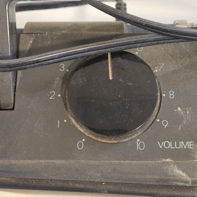 LOT 72K: Portable Radio with Cassette Player