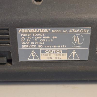 LOT 72K: Portable Radio with Cassette Player