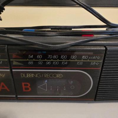 LOT 72K: Portable Radio with Cassette Player