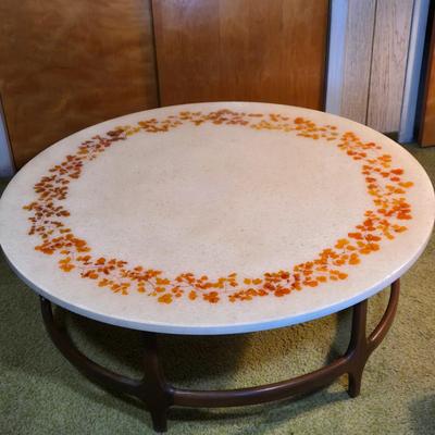 LOT 77X: MCM Dimensional Plastics Corp. J.B. Van Sciver Co. Coffee Table