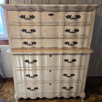 LOT 79D: French Provincial Chest of Drawers